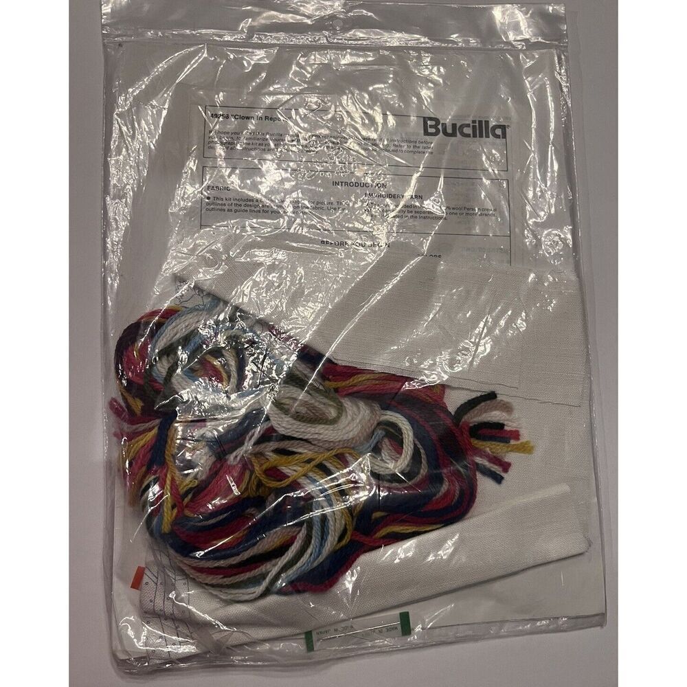 Bucilla Stitchery Kit 14” x 18” Clown in Repose Vintage 1980s 100% Wool New - Picture 3 of 5